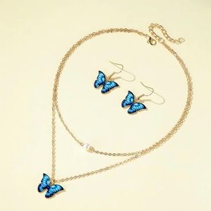 Cute butterfly Pearl Necklace with Earrings